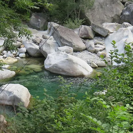Pizzo فندق Vogorno
