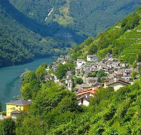 Hotel Pizzo 2*